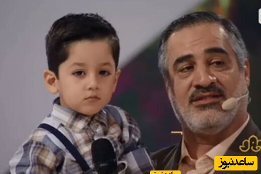 پسر 3 ساله‌ای که با تلاوت آیات قرآنی با آواز خوشش تمام داوران و حاضران را به تحسین واداشت