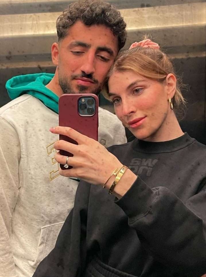 نگاهی به چیدمان میز صبحانه رنگارنگ و سالم همسر ترکیه‌ای اللهیار صیادمنش+عکس/ شمع و فنجان قهوه مثل زندگی تو بهشت میمونه😍