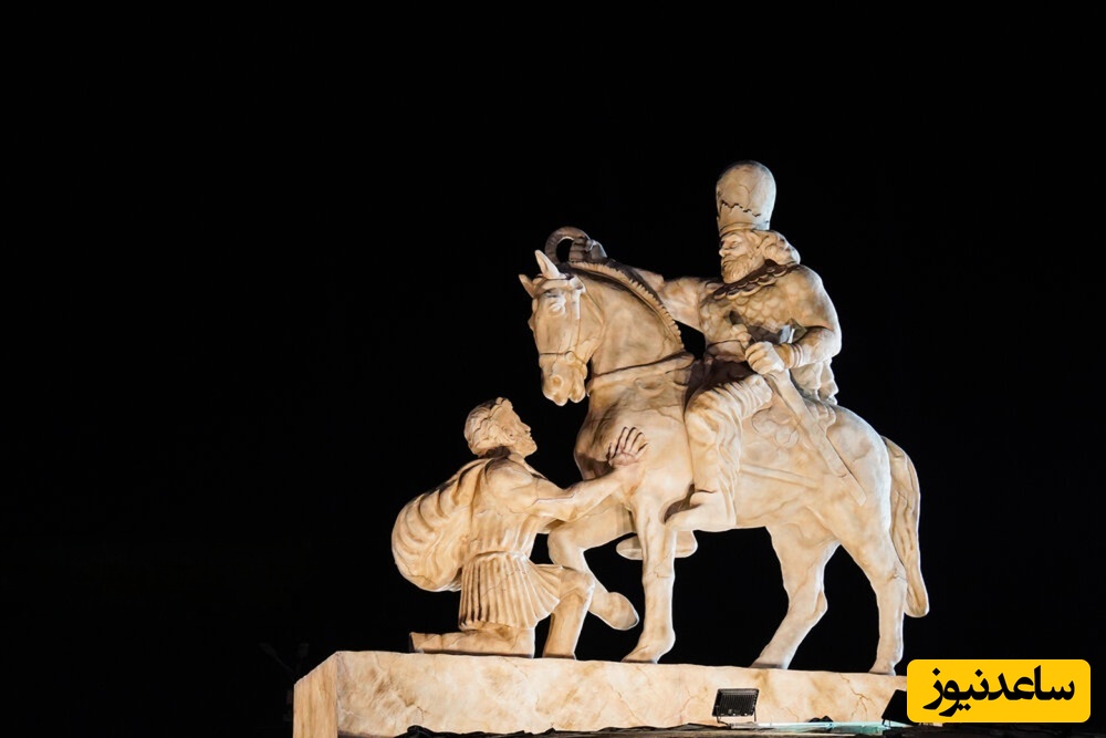 انتقادات تند به مجسمه جدید میدان انقلاب/ این مجسمه نماد ایرانی است و استفاده از آن برای محکوم کردن یک قشر باعث انزجار جهانی میشود!