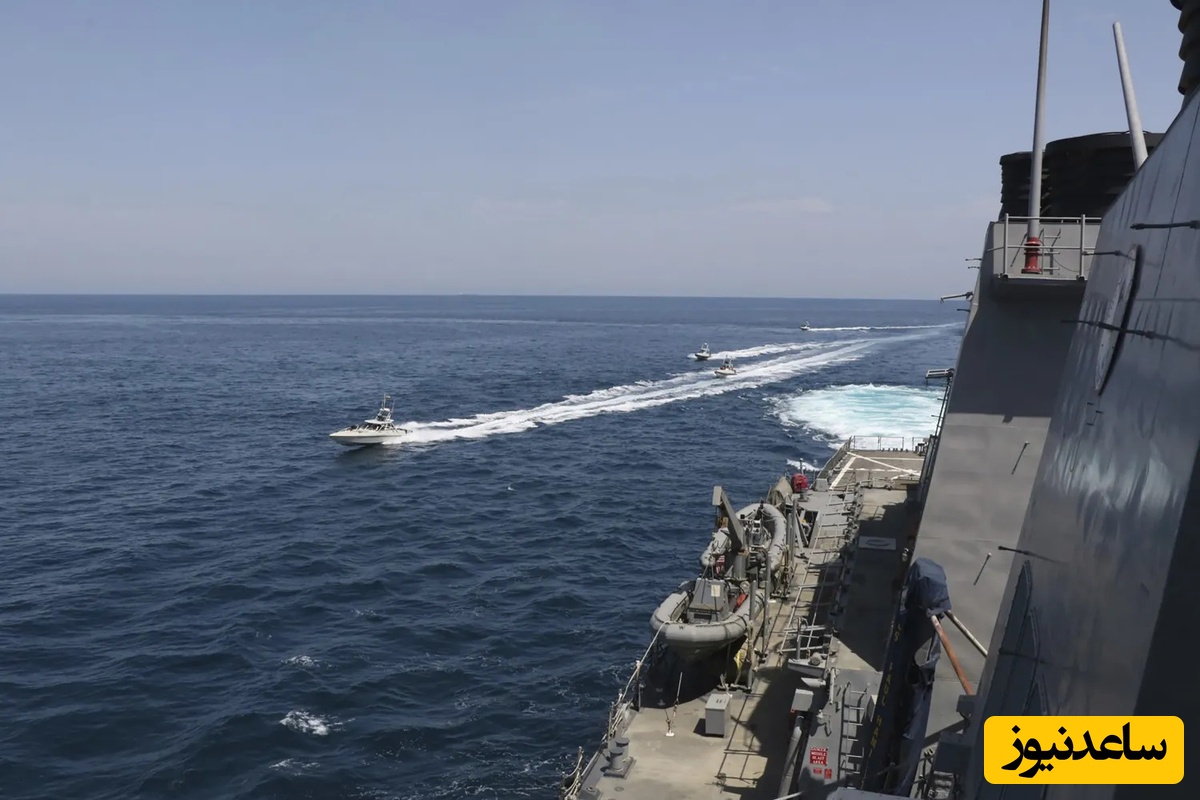 برتری میدانی در خلیج فارس؛ لحظاتی از مانور شجاعانه قایق ایرانی در برابر ناو آمریکایی غیرت ایرانیان را به رخ جهانیان کشید+فیلم