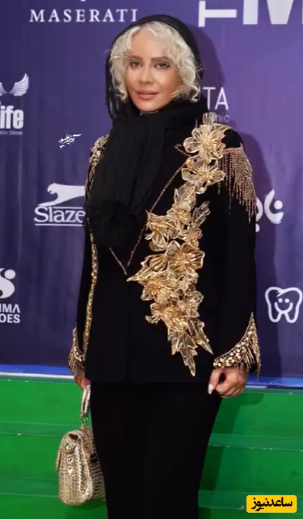 سلام نظامی شراره رخام به نیروهای مدافع در تجمعات مردمی میدان ولیعصر+فیلم