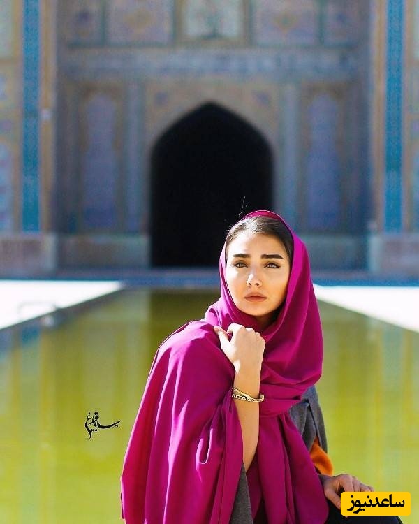 خلاقیت خنده دار یک زوج‌ بازیگر فوتبالیِ فوق العاده عاشق برای عکاسی با پیرهن تیم محبوبشان/ چه عجیب اصلاً کُری ندارن😂+عکس