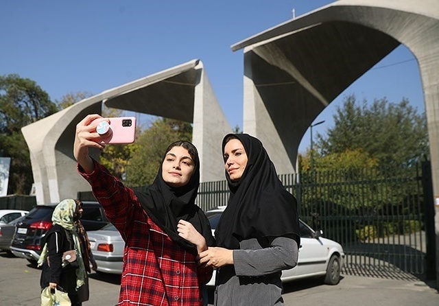 (ویدیو) نگاهی نزدیک به دانشگاه تهران/ فضایی که هر دانشجویی آرزو دارد تجربه کند!