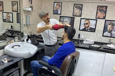 خلاقیت منحصر به فرد یک مشتری در مدل موی درخواستی از آرایشگر حماسه آفرید +عکس/سلطان شینیون در سطح خاورمیانه😂