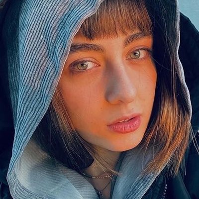 تغییر چهره باورنکردنی الیکا ناصری، نوعروس کیسان دیباج در «گردن‌زنی»؛ از دختر بچه تا عروسی که اصلاً قابل تشخیص نیست!