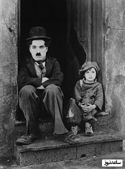 پسر صامت‌ترین بازیگر طنز جهان در 62 سالگی!؛ به نظرتون شبیه پدرشه؟+تصویر