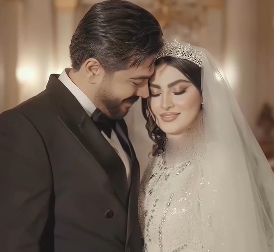 اشک‌های جگرسوز مریم مومن تازه عروس سینمای ایران:عار نیست، مادرم بعد طلاق کارگری میکرد، من دختر همون مادرم، خاله و دایی هم نمیدونستن و من ...