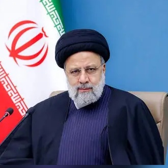 سخان رئیس‌جمهور شهید درباره شرایط زندگی خصوصی: بخاطر شاغل بودن همسرم اگر در منزلمان شام نبود شیر با کیک می‌خوردیم+ویدئو