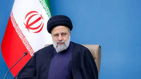 سخان رئیس‌جمهور شهید درباره شرایط زندگی خصوصی: بخاطر شاغل بودن همسرم اگر در منزلمان شام نبود شیر با کیک می‌خوردیم+ویدئو