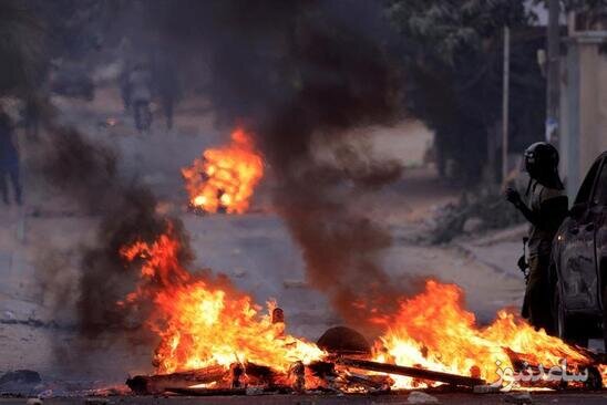اعتراضات مخالفان حکومت در شهر داکار سنگال/ رویترز