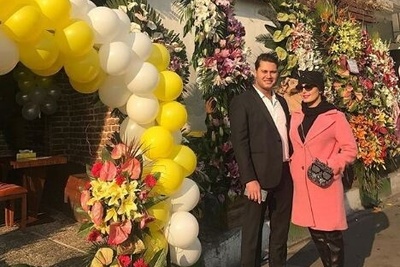 ازدحام بی‌سابقه مردم در افتتاحیه رستوران لاکچری برادر الناز شاکردوست در شمال تهران؛ از تاج‌گل‌های میلیاردی که تمام ورودی را مسدود کرده بود تا حضور بادیگاردهای هیکلی+ویدیو