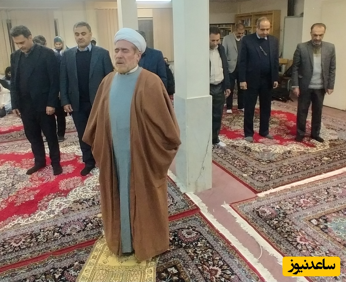 حضور رئیس دانشگاه آزاد استان تهران در جمع دانشجویان هم‌زمان با شب یلدا