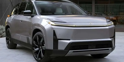 غول سه‌ردیفه برقی تویوتا رونمایی شد + عکس