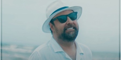 بمب انرژی با دانلود آهنگ «دریا» از محمد علیزاده+متن/از تو یه دونست دو تا نیست کسی مثل تو زیبا نیست...