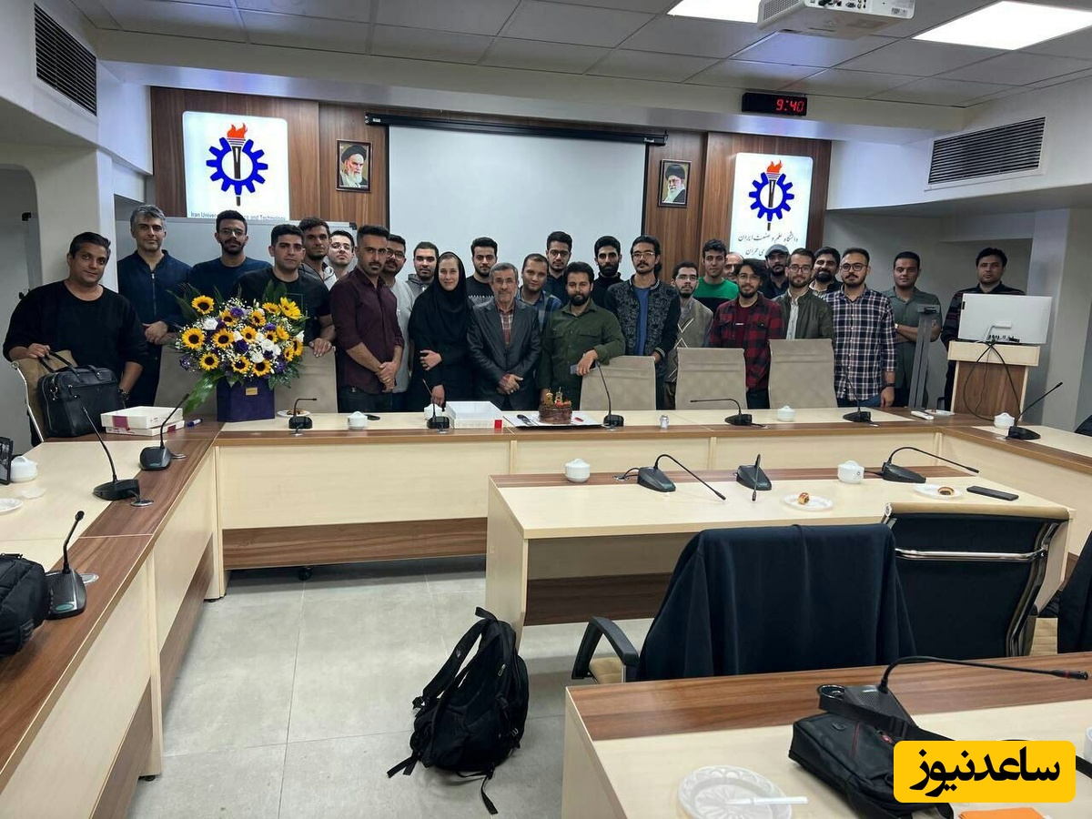 جشن تولد احمدی نژاد در دانشگاه علم و صنعت