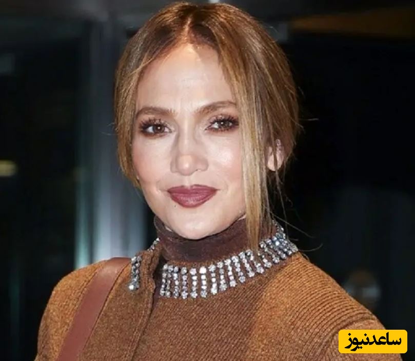 سفر در زمان؛ «جنیفر لوپز» و همسر دوم اش در حال ترک هتل در نیویورک؛ سال 1380
