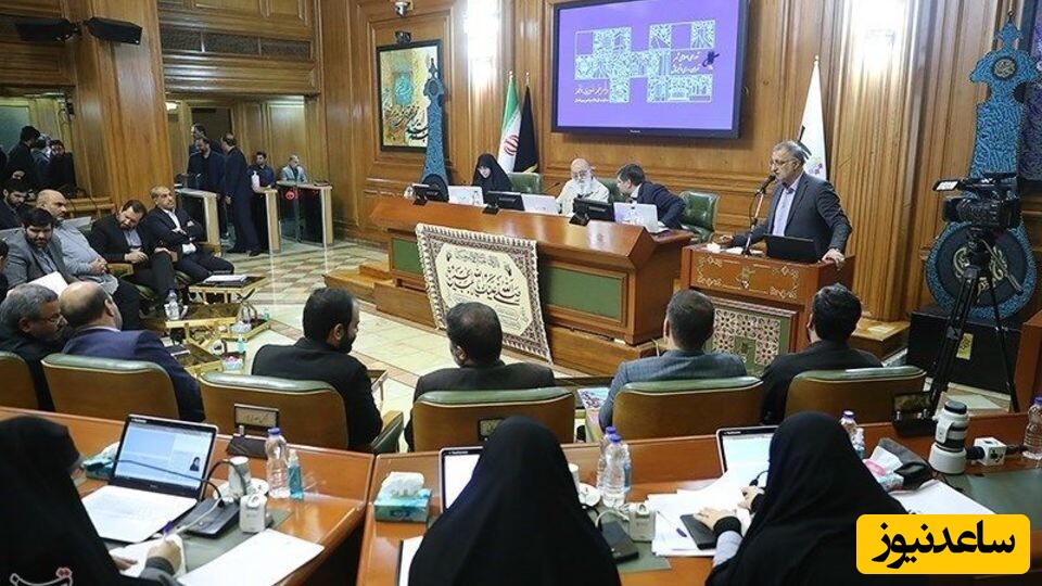 یادآوری شعار مرگ بر آمریکا در جلسه امروز شورای شهر تهران توسط یکی از اعضا!؛ دوستان فراموش نشه، یک دو سه...+ویدیو