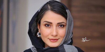 تیپ مامان بزرگی با مزه سمیرا حسن پور در حیاط سر سبز خانه شان