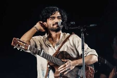 وقتی بغض تبدیل به موسیقی می‌شود؛ ضیافت اشک و لبخند با آهنگ «هزار و یک شبِ» عرفان طهماسبی+موزیک ویدیو و دانلود آهنگ