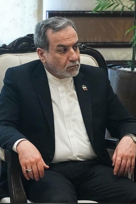 واکنش احساسی عراقچی به حادثه میناب؛ «کودکان تاریخ‌نگار شدند»
