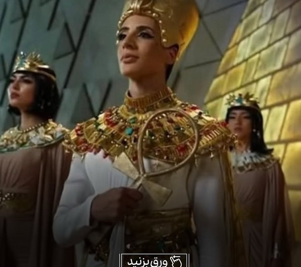 یوسف پیامبر در دنیای واقعی/ حضور هنرمندان و ورزشکاران زن و مرد در افتتاحیه موزه بزرگ مصر به شکل فراعنه و استایل نفرتیتی+فیلم و عکس