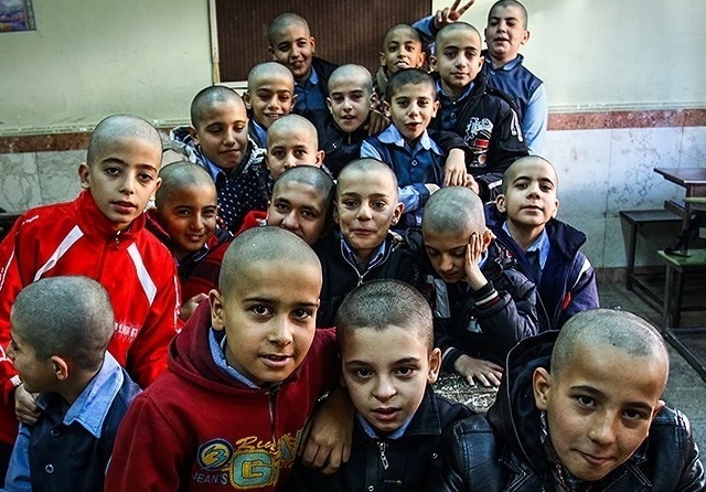 (ویدیو) تفاوت مدرسه‌ی ما با پوادارا/ از همون نحوه ثبت نام مدرسه مشخصه چه آینده‌ی درخشانی منتظرمونه😂