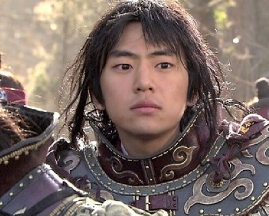 تغییر چهره «یوری» (پسر جومونگ) بعد از 19 سال در 35سالگی اصلا قابل شناسایی نیست