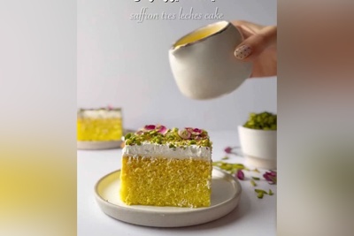 طرز تهیه کیک سه شیر زعفرانی، خوشمزه‌ترین کیک ایرانی با طعم بی‌نظیر / بهترین شیرینی که برای روز مادر میتونی بپزنی قطعا همینه، مامانا عاشقش میشن + ویدئو