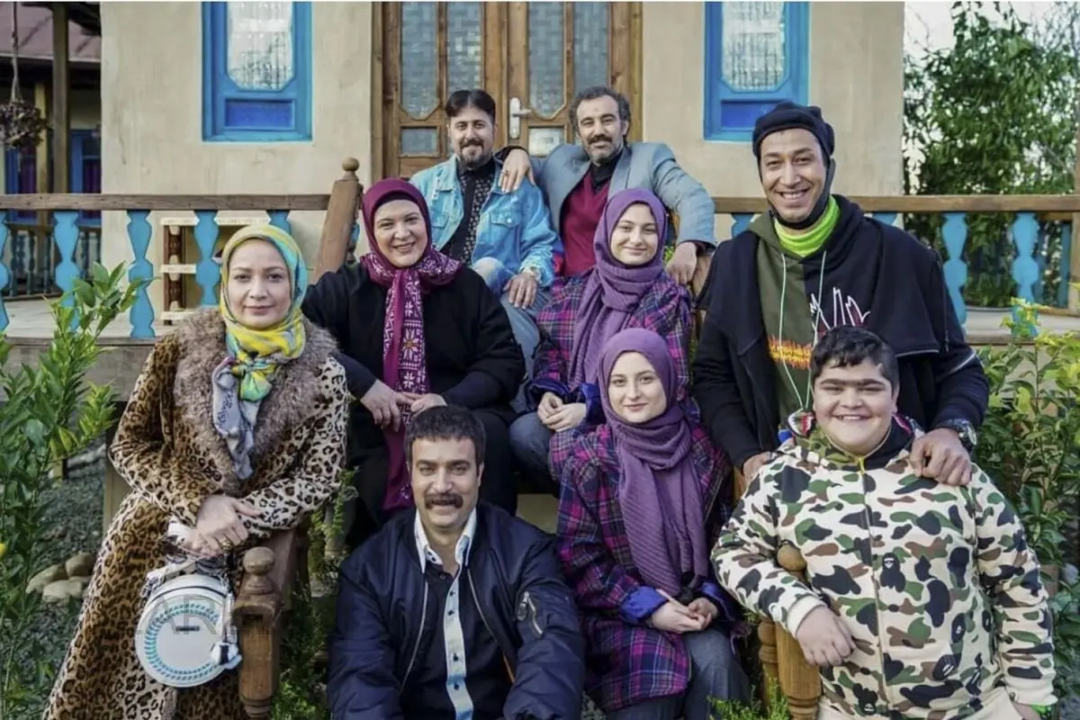 نوستالژی هنری امروز؛ سفری به لوکیشن سریال پایتخت در فصل دوم بعد از 12 سال که یاد روزهای خاطره‌انگیز رو دوباره براتون زنده میکنه +ویدیو