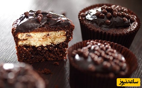 طرز تهیه کاپ کیک شکلاتی با بیسکوییت کرم‌دار+ عکس