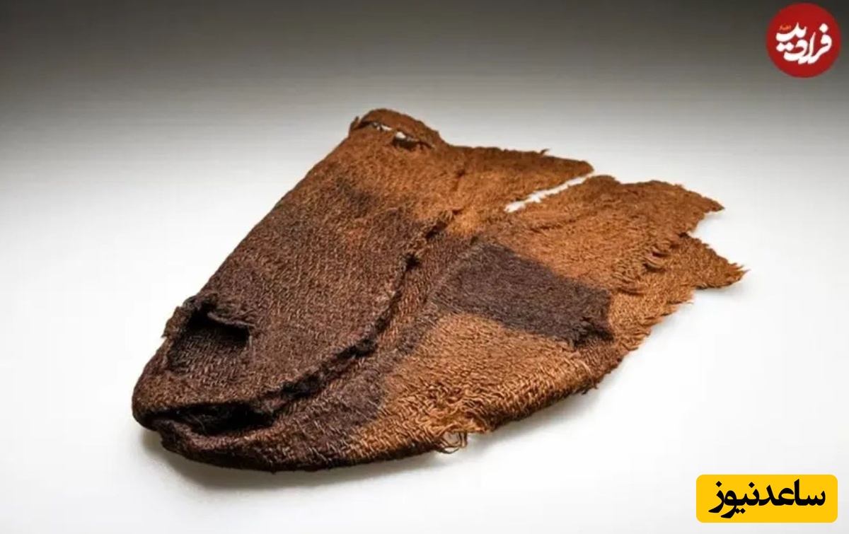 جوراب یا ساق‌پوش پشمی (حدود 1450 میلادی)، طول 23 سانتی‌متر