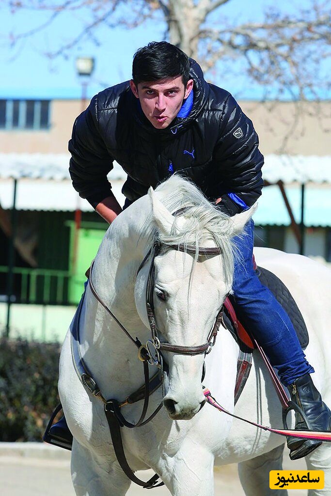 سردار آزمون: اولین باری که سوار اسب شدم 7 سالم بود و از روی اسب افتادم ولی یادگرفتم چطور  افسار اسب را باید در دست گرفت!