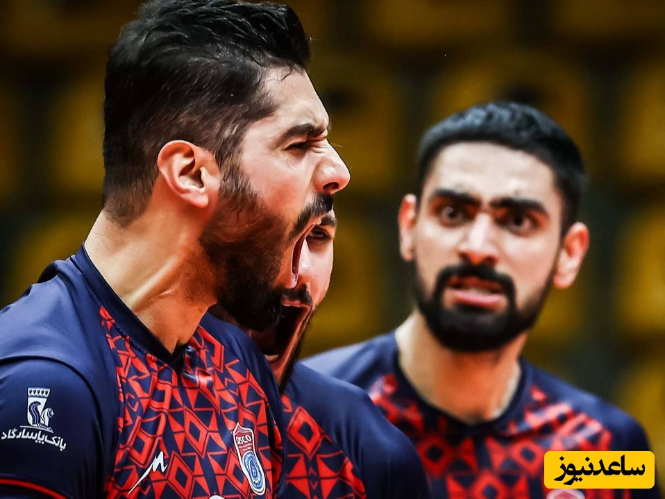 سیدمحمد موسوی: رفته بودیم مصر 8 ساعت مارو تو فرودگاه نگه داشتن، سرود ملی مارو با ضبط کوچیک باز کردن ماهم حرصمون گرفت با صدای بلند خوندیم خیلی حماسی شد و...+فیلم