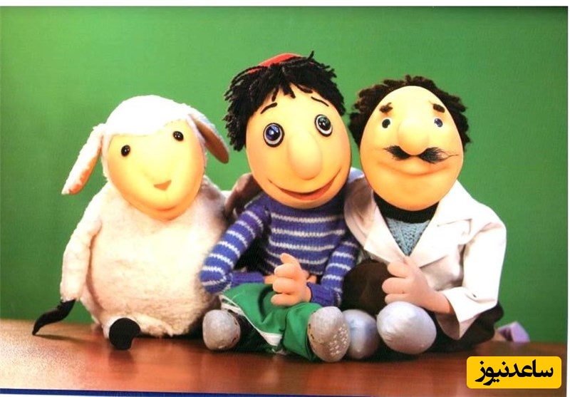 (ویدئو) کنفرانس خبری ببعی در نقش مربی فوتبال خارجی | انگلیسی خنده‌دار و ترجمه عالی «کلاه قرمزی» همه را ترکاند! 😁