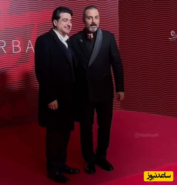 شوخی بامزه علیرضا قربانی با همایون شجریان در پشت صحنه کنسرتش+فیلم/ فهمیدین چه تیکه‌ای بهش انداخت؟😍