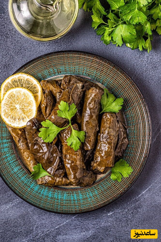 (ویدئو) طرز تهیه دلمه برگ مو مخصوص صبحانه | خوشمزه، سبک و متفاوت!