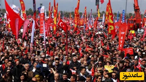 (ویدیو) ازدحام جمعیّتی عظیم در ترکیه برای حمایت از مردم غزه....