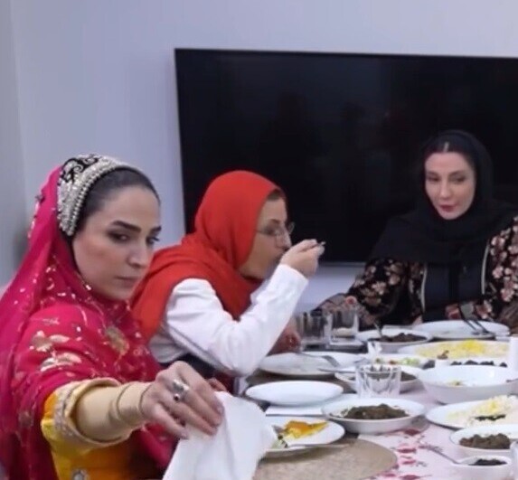 ویدئو/حدیث میرامینی: انقدر تو خونه غذا درست نکردم که پسرم میگه حداقل تخممرغ بذار/ سوگل طهماسبی همیشه خودم آشپزی میکنم
