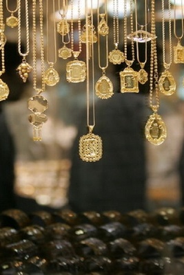 پیش بینی قیمت طلا و سکه امروز 4 اسفند 1404/ طلا بخریم یا بفروشیم؟( نظر کارشناس حوزه طلا)