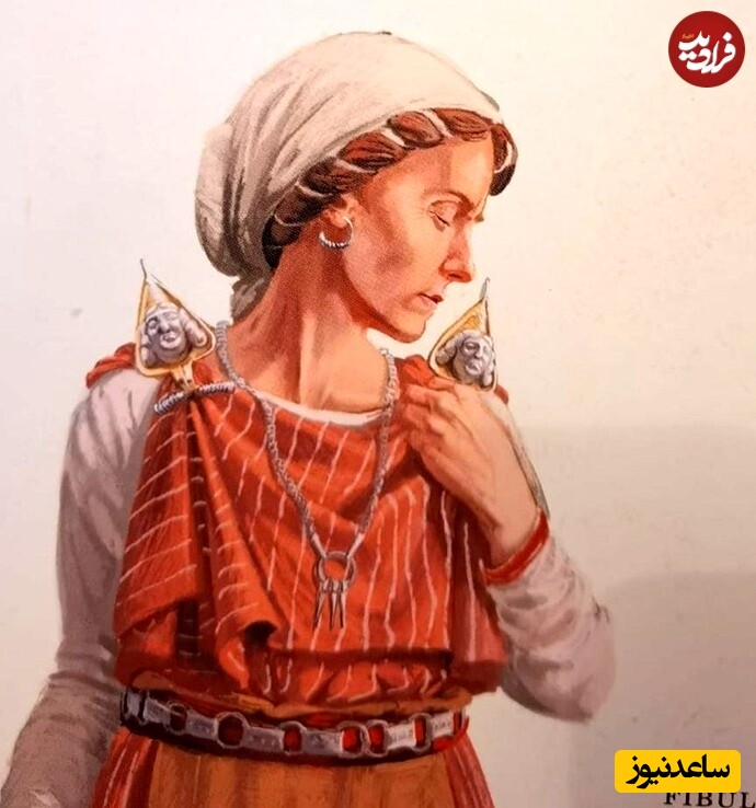 در تصویر بالا نحوه‌ی استفاده از زیورآلات را می‌بینید 