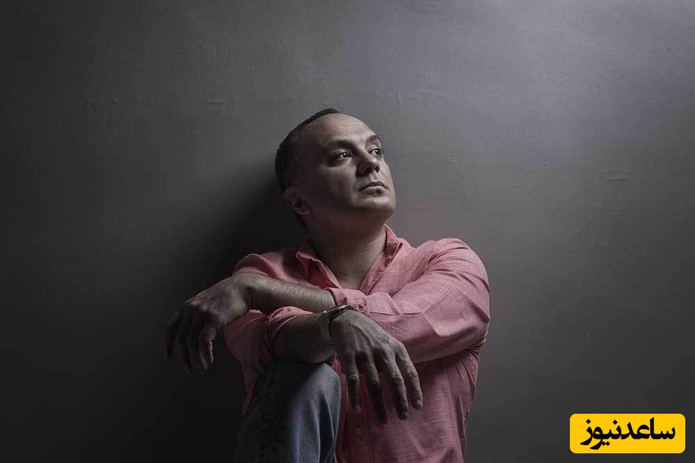 احسان کرمی هم به جمع غلط کردم‌ها پیوست: توی ایران هم خواننده بودم و مهمترین استیج ها رو من اجرا میکردم و پولم رو در می‌آوردم اما الان 3 سال طول کشید تا...+ویدیو