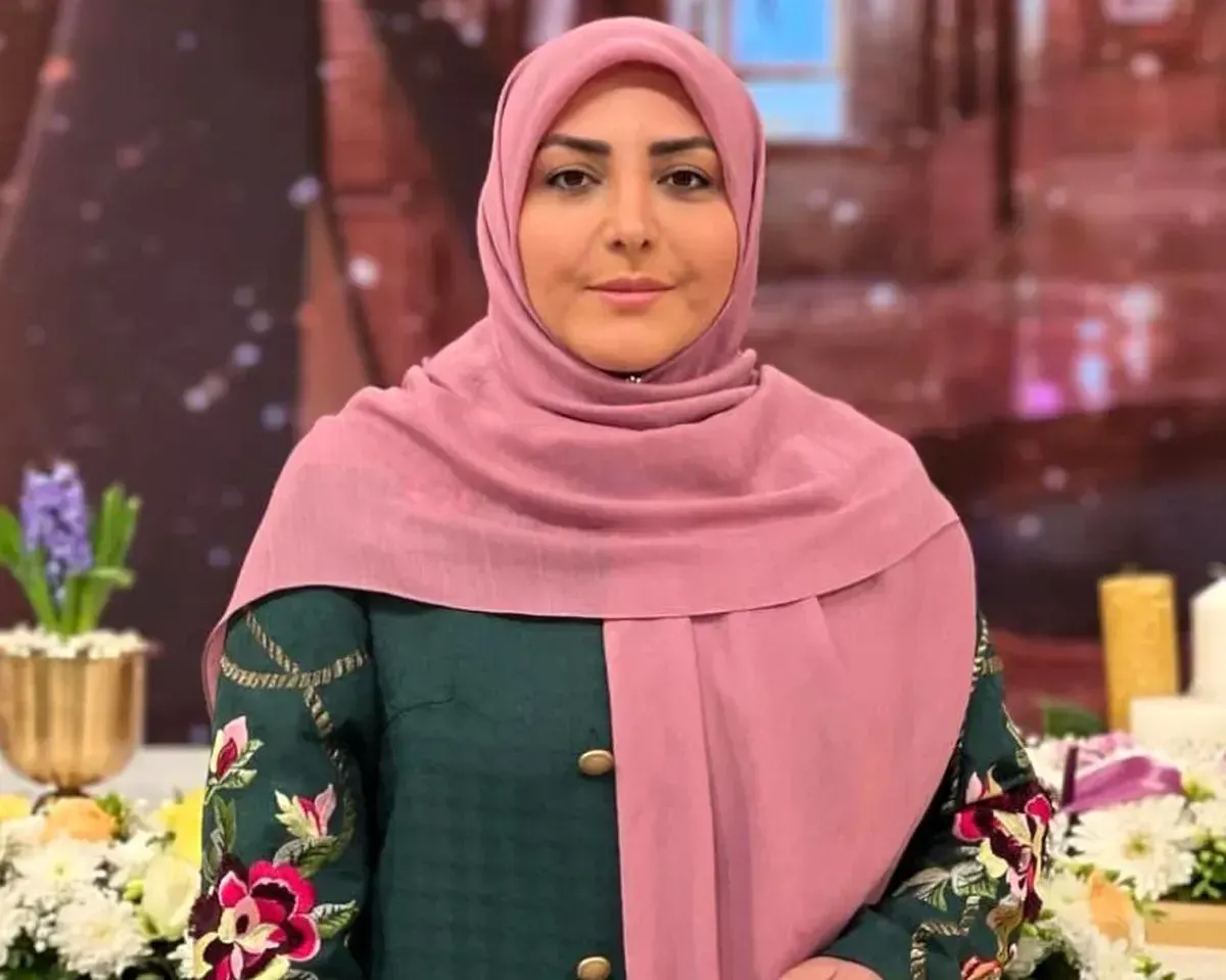 حاضرجوابی به سبک المیرا شریفی‌مقدم؛ وقتی خانم مجری در 19 سالگی خواستگارش را ضربه‌ فنی کرد!+ویدیو