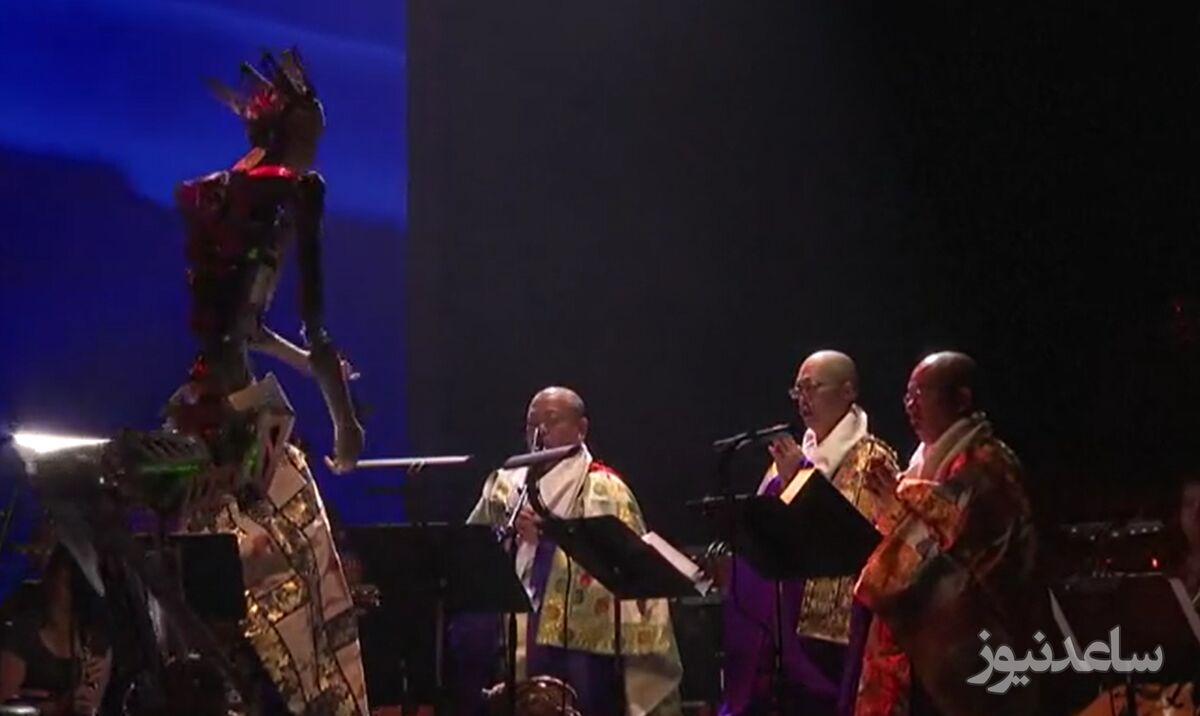 (ویدئو) اجرای عجیب ترین کنسرت اپرا توسط ربات انسان نما/ دنیا داره به جای خطرناکی تبدیل میشه!