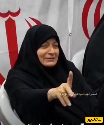 گریه‌هام برای دلتنگیه وگرنه مثل کوه پشتت هستم؛ وداع شجاعانه همسر شهید سید عبدالرحیم موسوی با پیکر همسرش+ویدیو