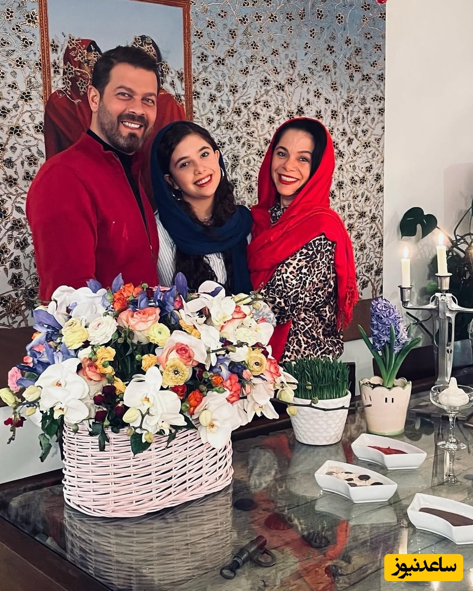 پژمان بازغی با این چیدمانِ منزلش، گیلان رو به تهران آورده؛ از پرده‌هایی چندرنگ و مبلمانی ساده تا نصب گلیم روی دیوار، لوستر کریستالی قدیمی و آنتیک‌هایی جذاب+ویدیو/ سلیقه بابای نفس حرف نداره😍