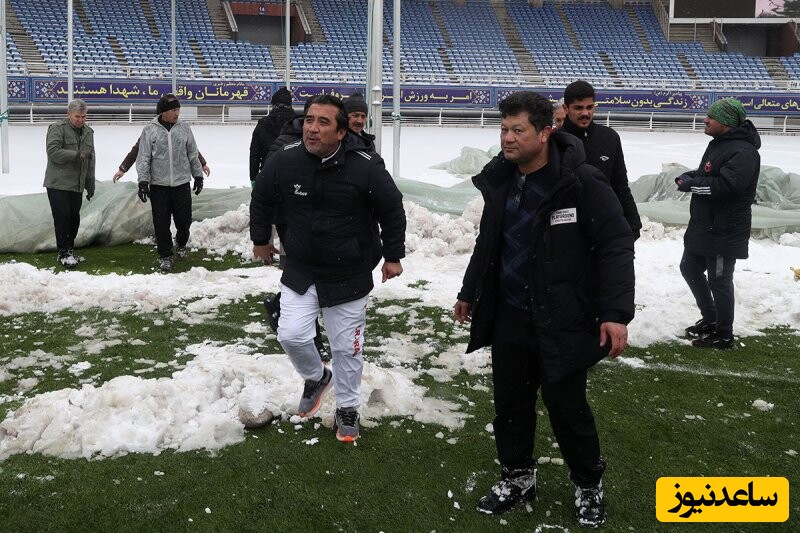 خداداد عزیزی: من اطراف حرم امام رضا(ع) با پدرم دستفروشی میکردم...!