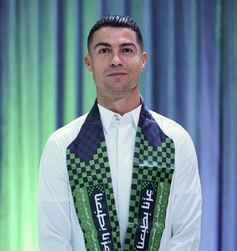 رونالدو: عربستان برای زندگی فوق‌العاده است؛ امنیت بالا، فوتبال باکیفیت، مدارس عالی و صنعت گردشگری شگفت‌انگیز؛ خانواده‌ام زندگی در عربستان را دوست دارند؛ به همه توصیه می کنم....