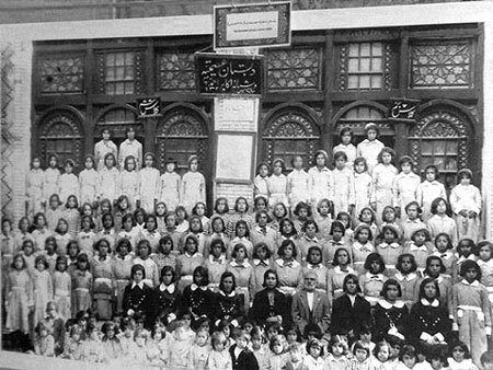 اولین مدرسه ایرانی