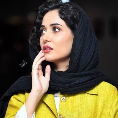 پریناز ایزدیار: ساعت کاری من نباید برای شوهرم مهم باشه چون تعصب بی‌جاست/ ازدواج می‌کنم به شرطی که...