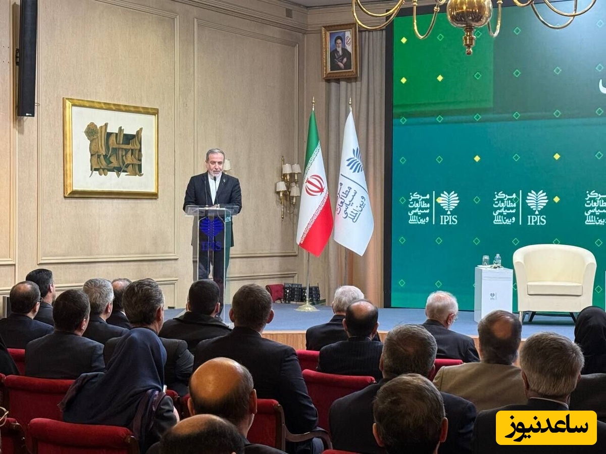 سخنان شجاعانه عراقچی را ببینید: نه از جنگ میترسیم نه از مذاکره.... آمریکایی‌ها وحتشان از بمب اتم‌های ماست.+ ویدیو